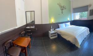 Phòng Có Giường Cỡ Queen Và Bồn Tắm Spa (Queen Room with Spa Bath)
