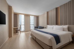 Phòng Loại Sang Giường Đôi (Deluxe Double Room)