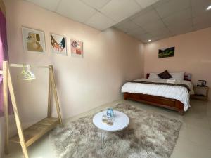 Phòng có giường cỡ King nhìn ra cảnh núi non (King Room with Mountain View)