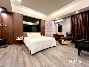 Phòng Standard giường đôi (Standard Double Room)