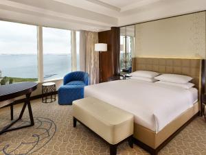 King Room - Club Access room in Hyatt Regency Istanbul Atakoy