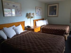 Deluxe Family Suite room in Westerner Motel