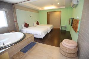 Phòng 3 Người Có Bồn Tắm (Triple Room with Bath)