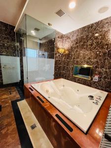 Phòng Cổ Điển Giường Đôi (Classic Double Room)