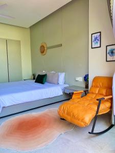 Phòng Có Giường Cỡ Queen Với Ban Công (Queen Room with Balcony)