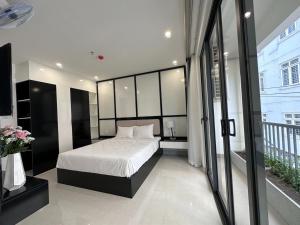 Phòng Giường Đôi Có Ban Công (Double Room with Balcony)