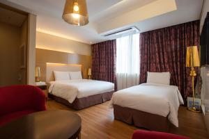 Phòng Hai Giường Đơn Loại Sang (Deluxe Twin Room)