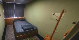 Phòng Giường Đôi Với Phòng Tắm Chung (Double Room with Shared Bathroom)