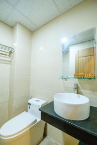 Phòng Giường Đôi Có Ban Công (2 Người Lớn + 1 Trẻ Em) (Double Room with Balcony (2 Adults + 1 Child))