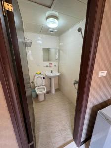 Phòng Giường Đôi Có Phòng Tắm Riêng (Double Room with Private Bathroom)