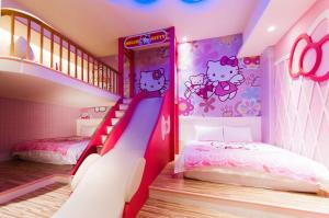 Phòng Gia Đình Có Vòi Sen (Family Room with Shower)