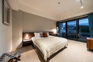 Phòng Có Giường Cỡ Queen Và Bồn Tắm Spa (Queen Room with Spa Bath)