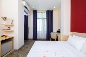 Phòng Đôi Loại Sang (Deluxe Double Room)