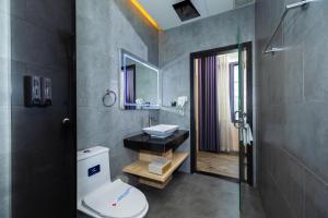 Phòng Đôi Loại Sang (Deluxe Double Room)