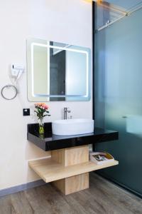 Studio Deluxe (Deluxe Studio)
