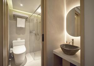 Phòng Ấm Cúng Hướng Thành Phố 2 Giường Đơn (Cozy City View Twin Room)