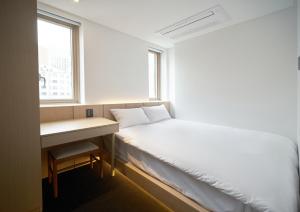 Suite Gia Đình Hướng Thành Phố (City View Family Suite)