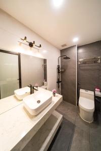 Căn hộ Penthouse (Penthouse Apartment)