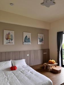 Phòng Deluxe Giường Đôi Có Ban Công (Deluxe Double Room with Balcony)