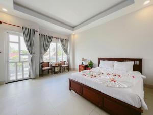 Phòng Giường Đôi/2 Giường Đơn Nhìn Ra Thành Phố (Double or Twin Room with City View)