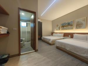 Phòng Có 2 Giường Cỡ Queen (Queen Room with Two Queen Beds)