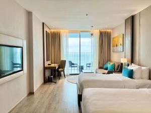 Phòng Deluxe 2 Giường Đơn Nhìn Ra Biển (Deluxe Twin Room with Sea View)