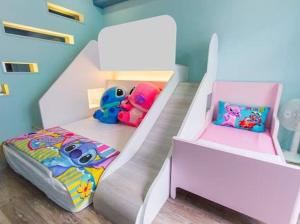 Suite Gia Đình Có Ban Công (Family Suite with Balcony)