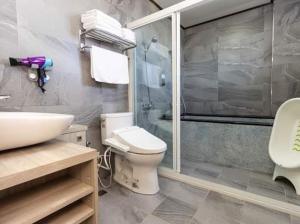 Phòng Gia Đình Có Bồn Tắm (Family Room with Bath)