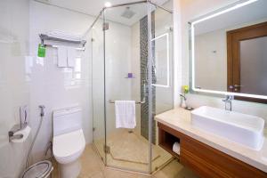 Deluxe 2 giường Hướng phố (Deluxe Twin City View)