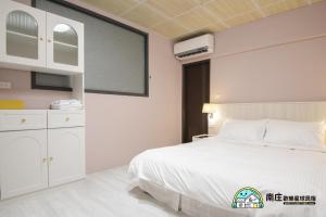 Phòng Đôi Phổ Thông (Economy Double Room)