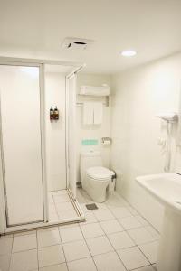 Phòng Tiêu Chuẩn Giường Đôi (Standard Double Room)