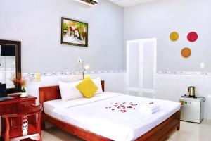 Phòng Tiêu Chuẩn Giường Lớn (Standard King Room)