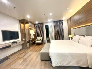 Phòng Deluxe Giường Đôi (Deluxe Double Bed Room)