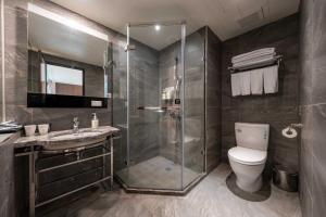 JAPANESE WESTERN STYLE ROOM FOR 4 PEOPLE (Japanese Western Style Room for 4 People)