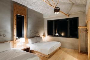 Phòng 4 Người Có Ban Công (Quadruple Room with Balcony)