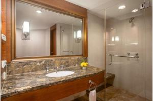 Suite Thương gia (Business Suite)