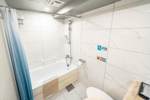 Phòng Tiêu Chuẩn Giường Đôi Không Có Cửa Sổ (Standard Double Room without Window)