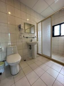 Phòng Giường Đôi Nhìn Ra Núi (Double Room with Mountain View)