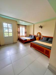 Phòng Giường Đôi Có Ban Công (Double Room with Balcony)