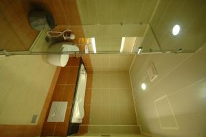 Business Double Room (No private garage)