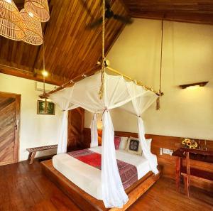 Bungalow Deluxe Nhìn Ra Khu Vườn (Deluxe Bungalow with Garden View)