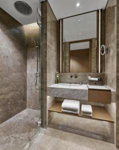 Phòng Có Giường Cỡ King/2 Giường Đơn (Deluxe King or Twin Room)