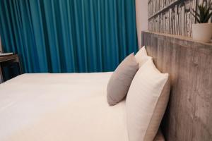 Phòng Tiêu Chuẩn Giường Đôi (Standard Double Room)