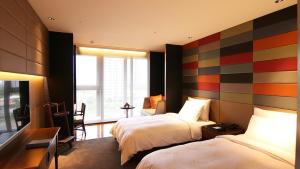 Deluxe Twin Room with Garden View and Lounge Access