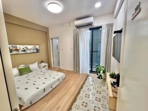Phòng Giường Đôi Có Ban Công (Double Room with Balcony)