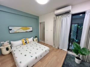 Phòng Giường Đôi Có Sân Hiên (Double Room with Terrace)