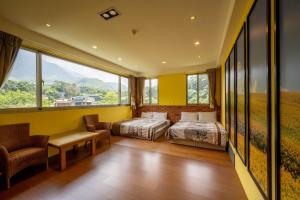 Phòng 4 người nhìn ra vườn (Quadruple Room with Garden View)