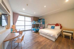 Phòng 4 Người Có Vòi Sen (Quadruple Room with Shower)