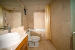 Biệt Thự Có Hồ Bơi Riêng (Villa with Private Pool)