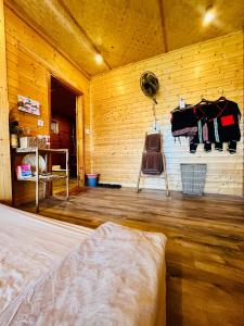 Phòng 4 Người Có Ban Công (Quadruple Room with Balcony)